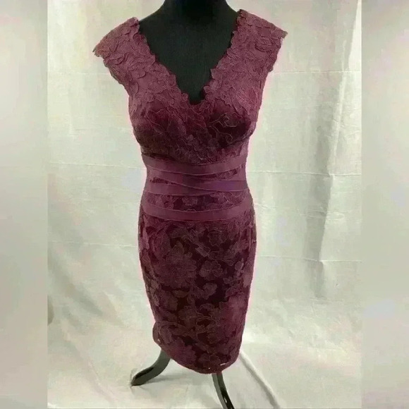 Tadashi Shoji Dresses & Skirts - Tadashi Shoji Embroidered Lace Sheath Bridesmaid Dress Body-con Purple Plunge 2